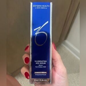 ZO Skincare illuminating AOX Serum
